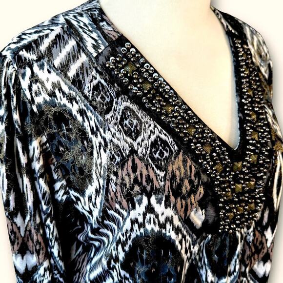 DressBarn Vintage 3/4 Sleeves Beaded V Neck Jersey Top Blouse Size 22/24 Ikat - Picture 6 of 13